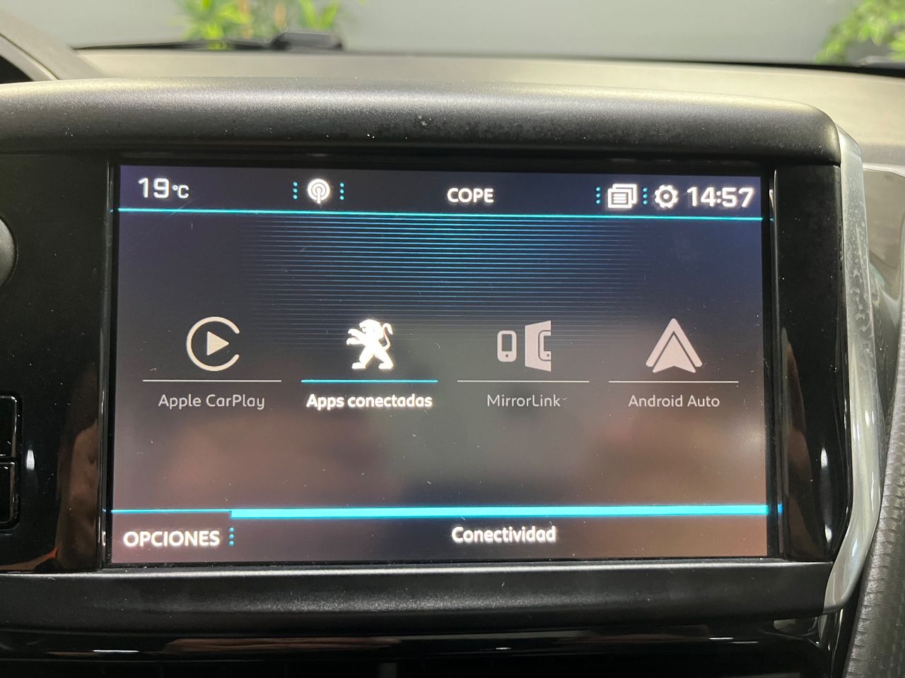 Peugeot 2008 Allure 1.2 PureTech 110 S&S - Foto 21