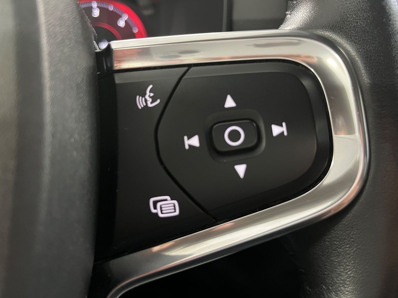 Volvo XC40 D3 - Foto 23