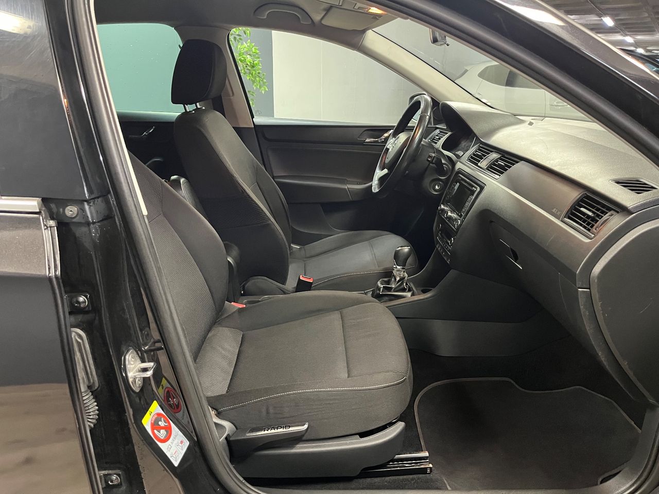 Skoda Rapid 1.6 TDI CR 105 CV Active - Foto 5