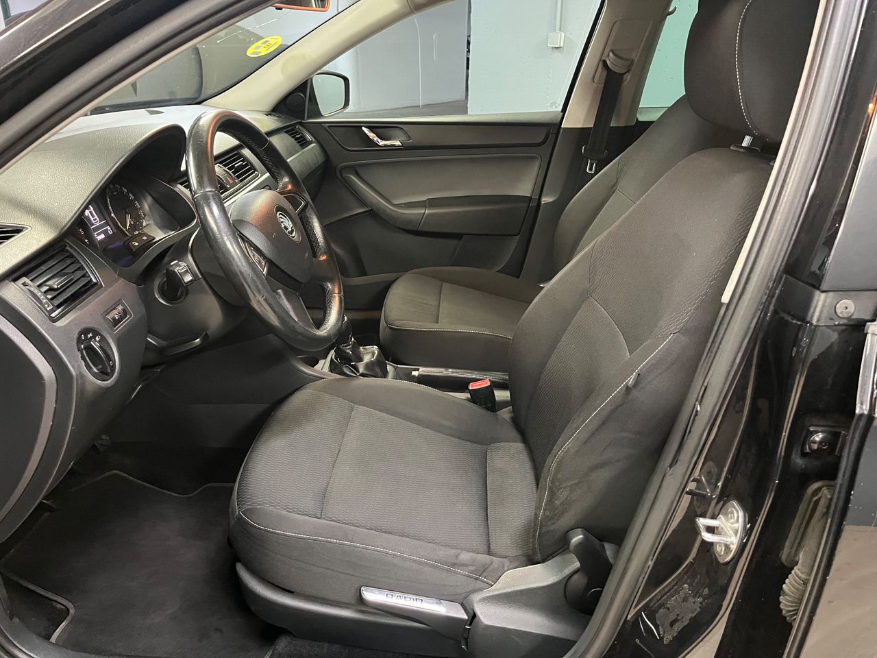 Skoda Rapid 1.6 TDI CR 105 CV Active - Foto 15