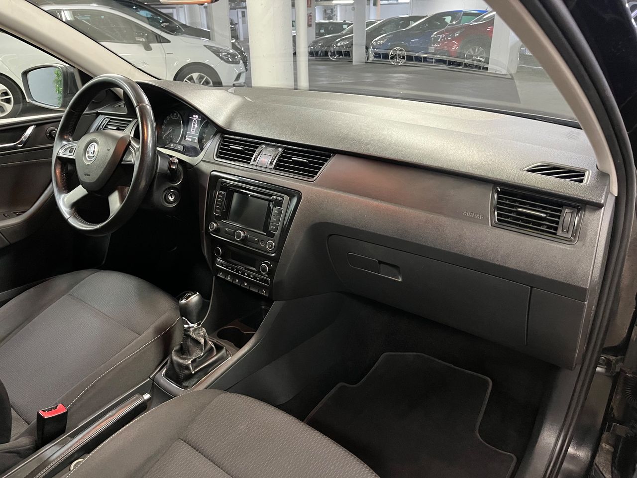 Skoda Rapid 1.6 TDI CR 105 CV Active - Foto 4