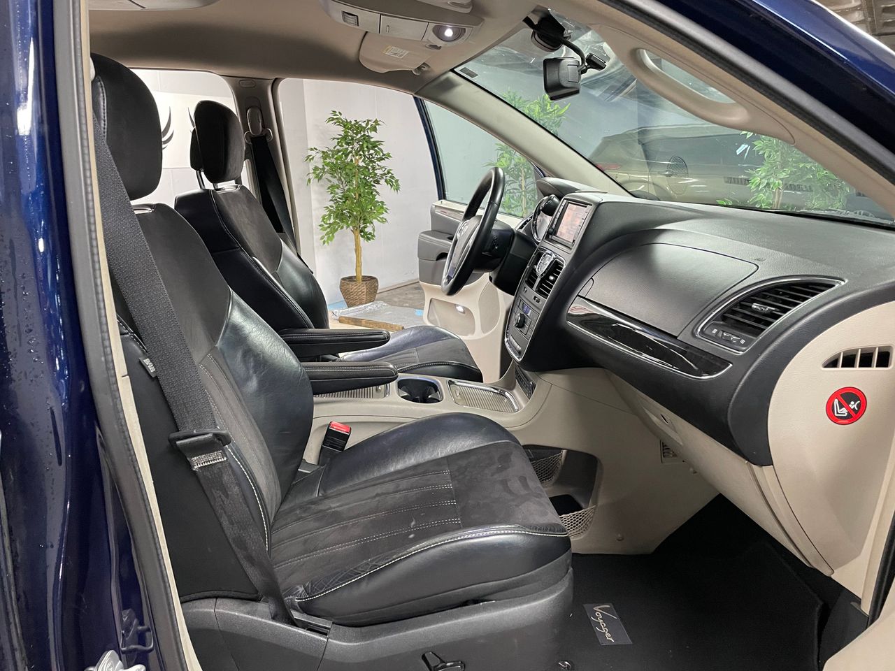 Lancia Voyager 2.8CRDi  - Foto 12