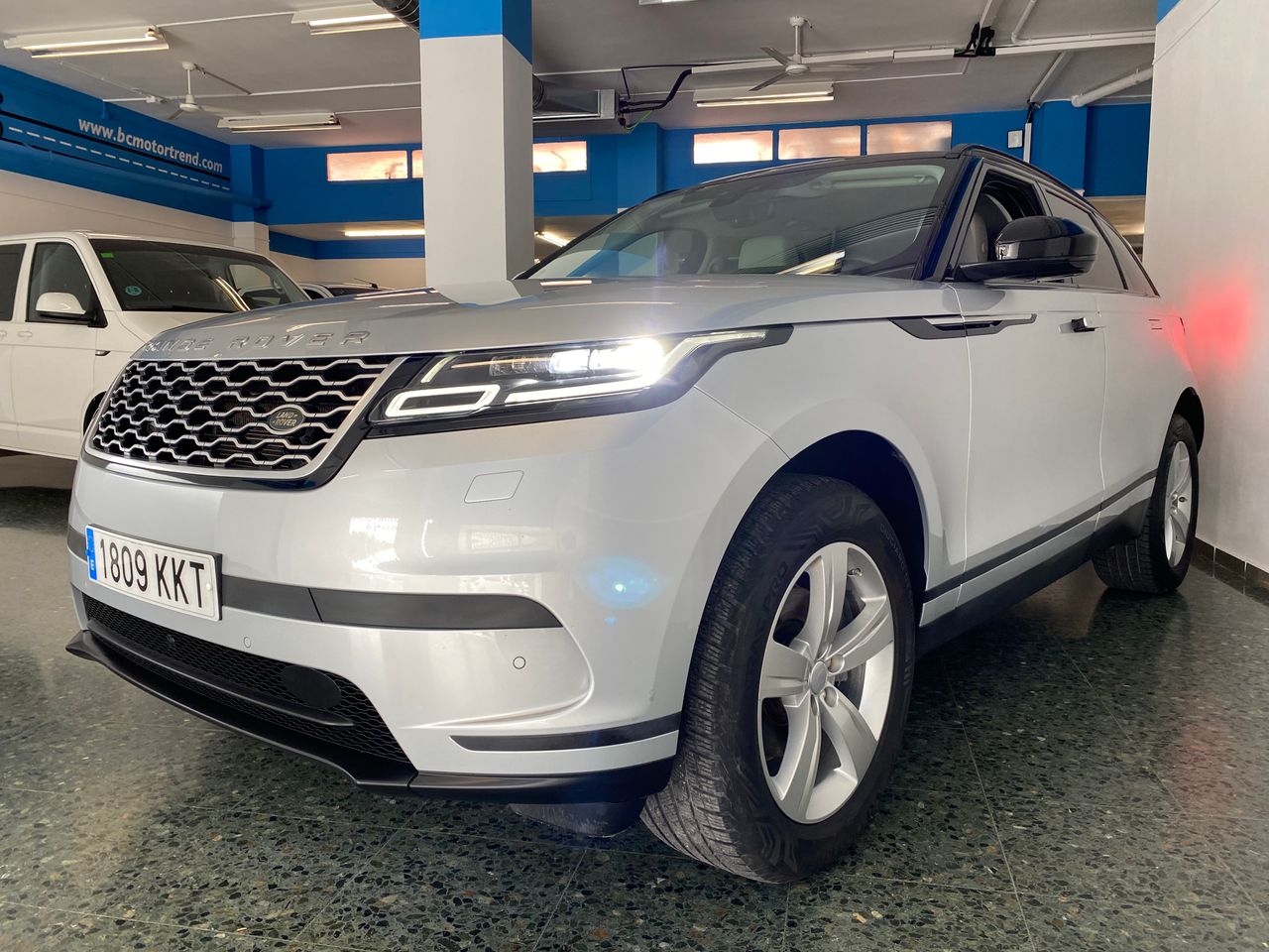 Sofa 2 plazas nuevo  de segunda mano - land-rover range rover velar 2018 /