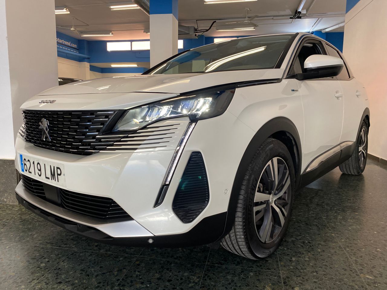 peugeot 3008 hybrid 2021 /