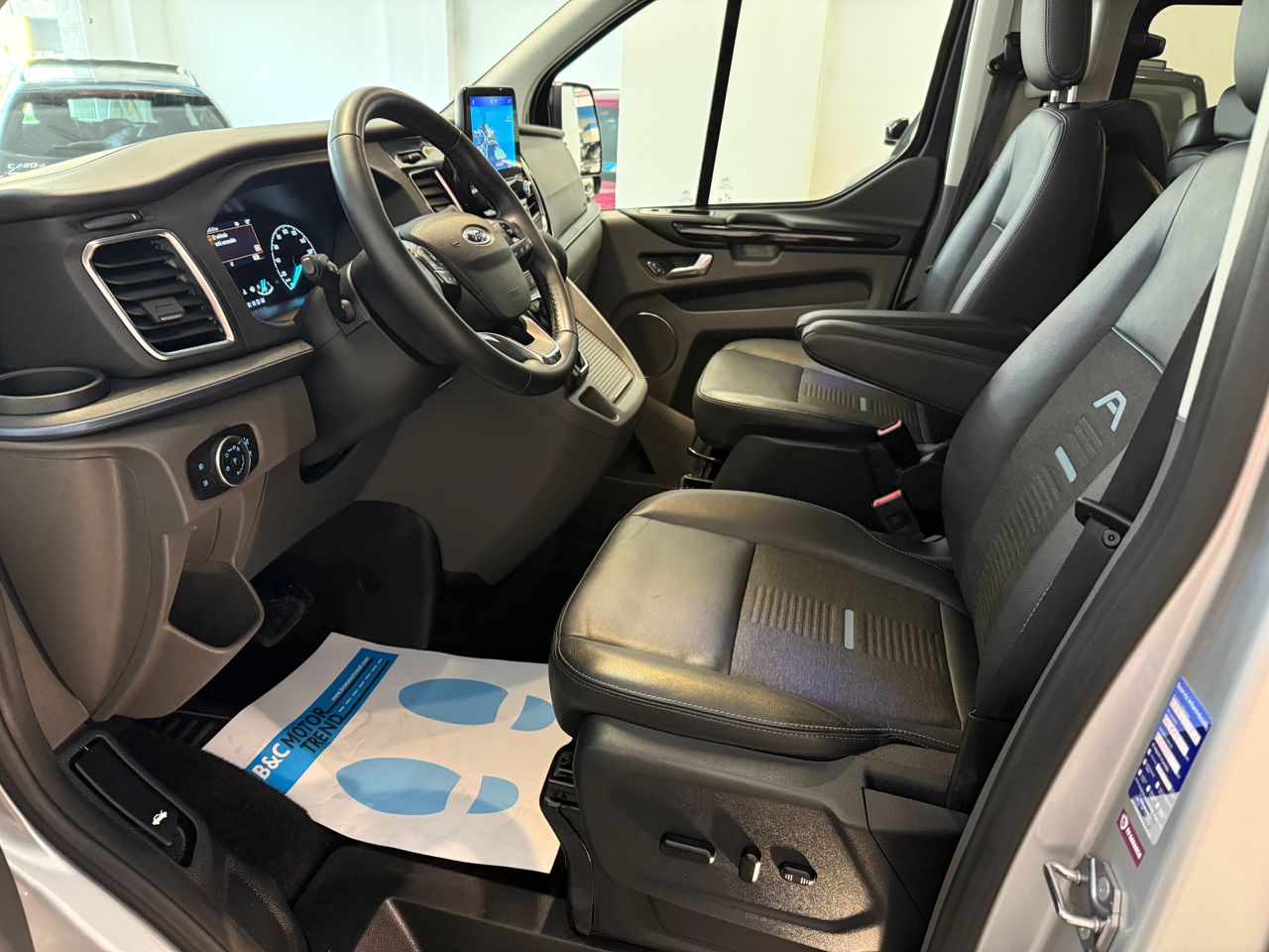 ford tourneo custom 2023 / foto grande (2)