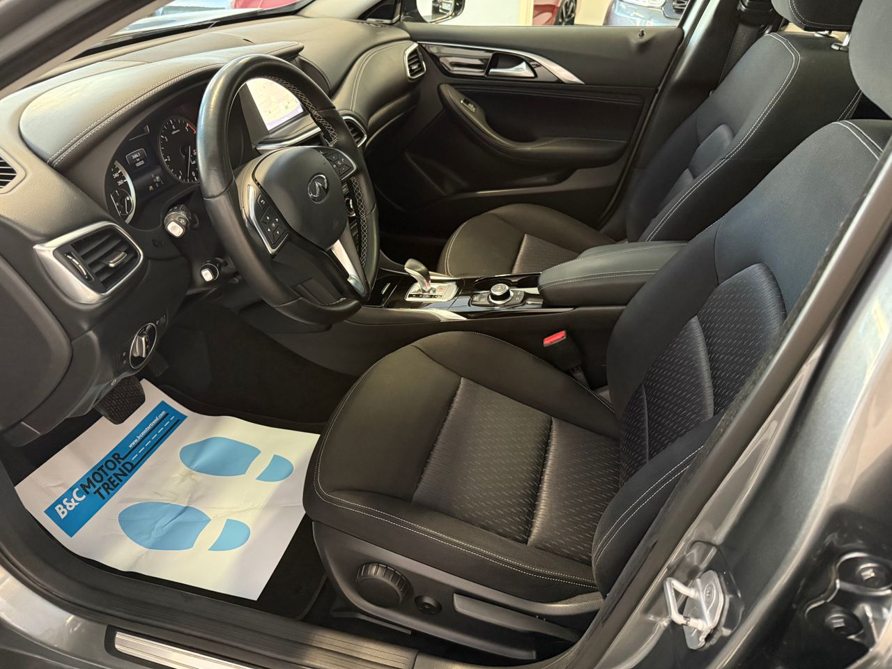 infiniti qx30 2016 / foto grande (2)