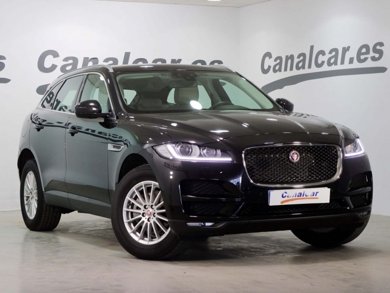 Jaguar F-Pace ocasión segunda mano 2018 Diésel por 29.975€ en Madrid