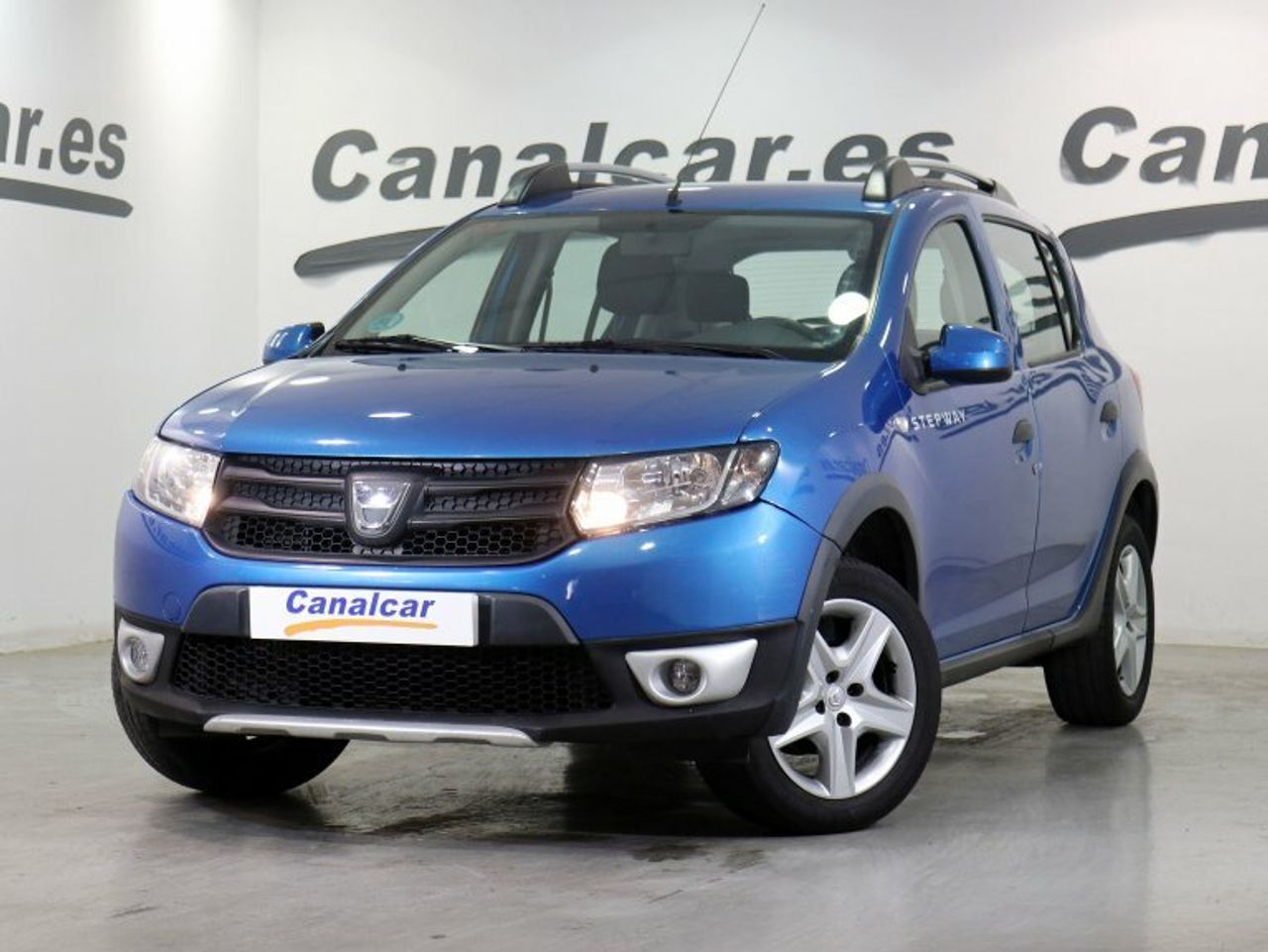 Dacia Sandero ocasión segunda mano 2014 Gasolina por 8.290€ en Madrid