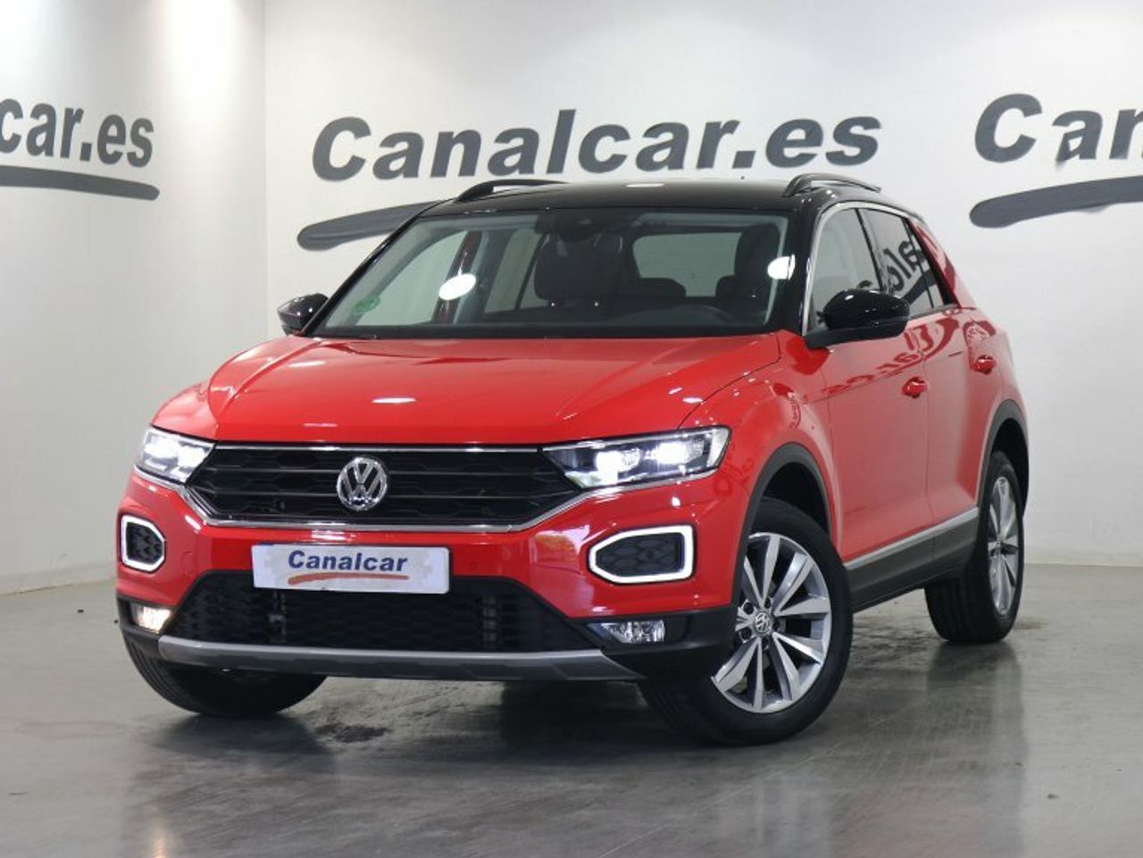 Volkswagen T-Roc ocasión segunda mano 2019 Gasolina por 25.790€ en Madrid