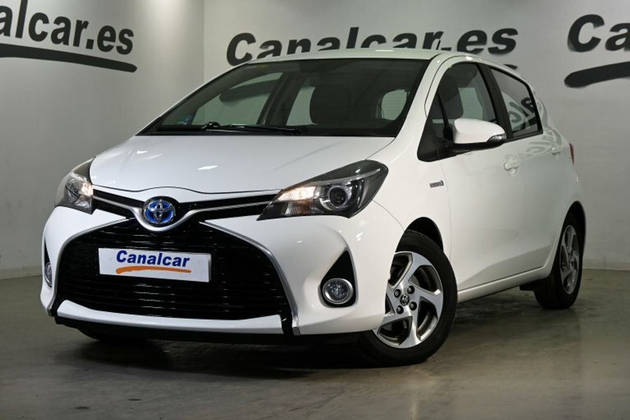 Toyota Yaris ocasión segunda mano 2015 Híbrido por 14.290€ en Madrid