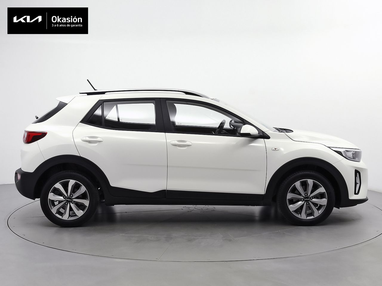 kia stonic 2022 / foto grande (3)