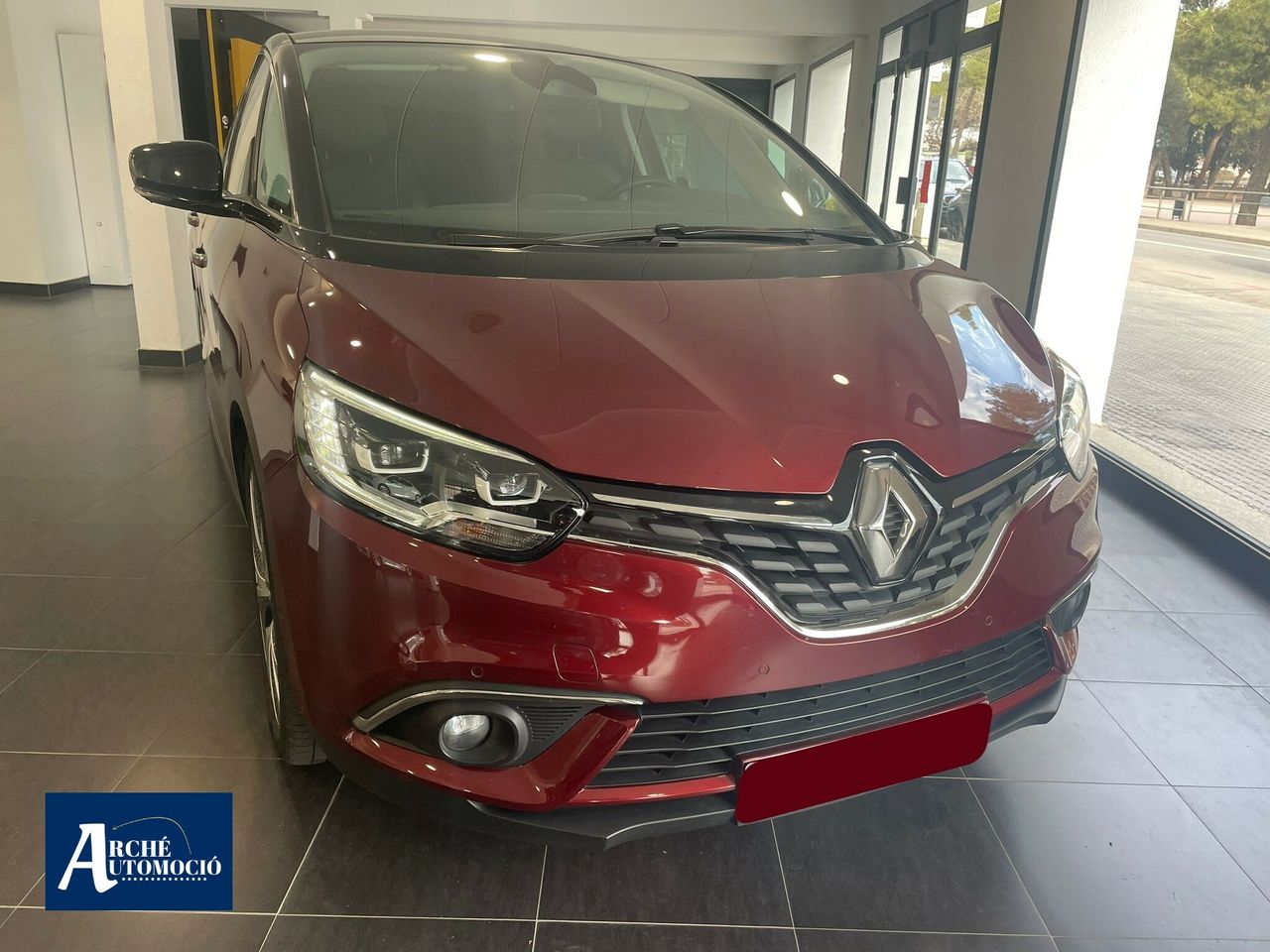 Venta sofas nuevos  de segunda mano - renault scénic 2019 /