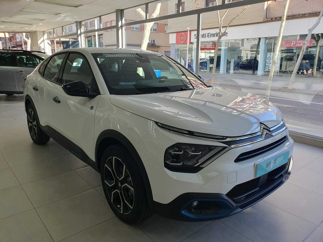 citroën ë-c4 x 2024 / foto grande (3)