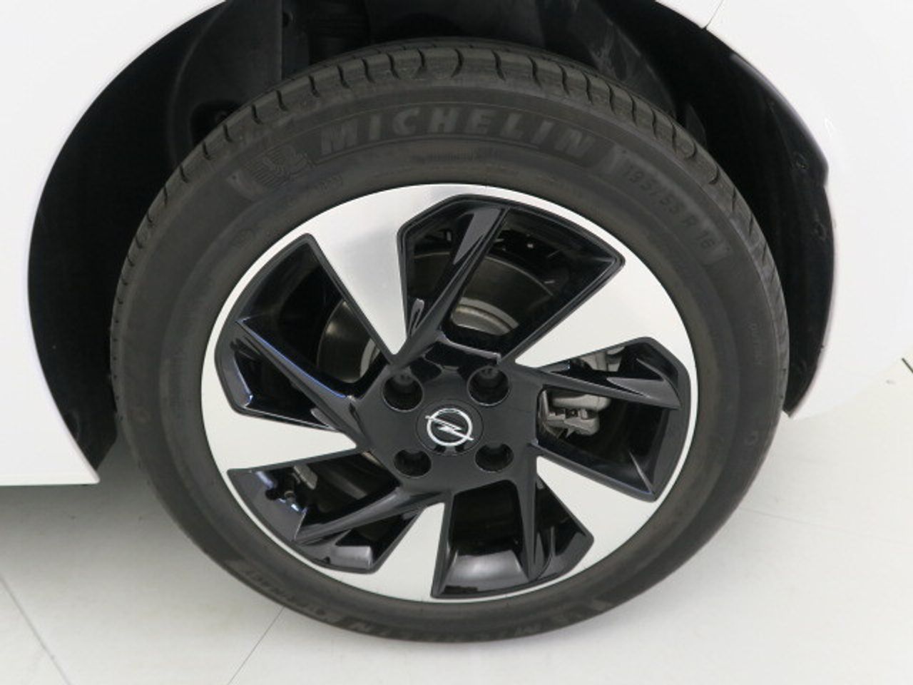 Opel Corsa 50kWh Elegance-e - foto 21