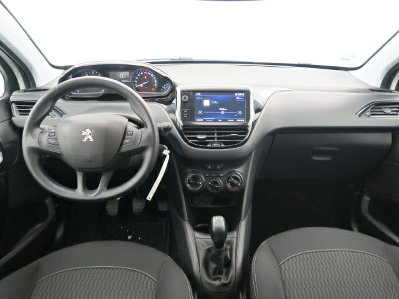 peugeot 208 2018 / foto grande (3)