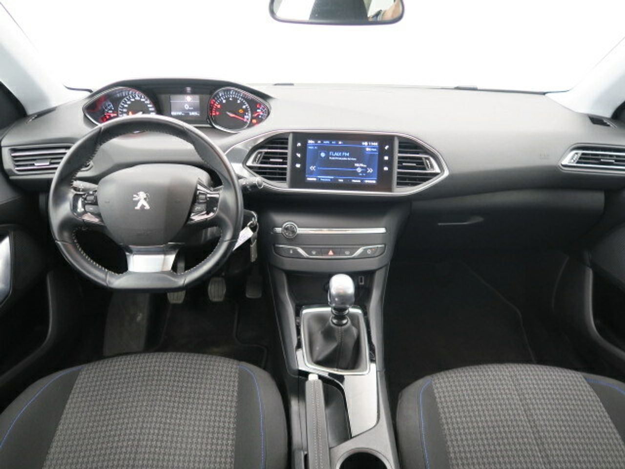 peugeot 308 2019 / foto grande (3)