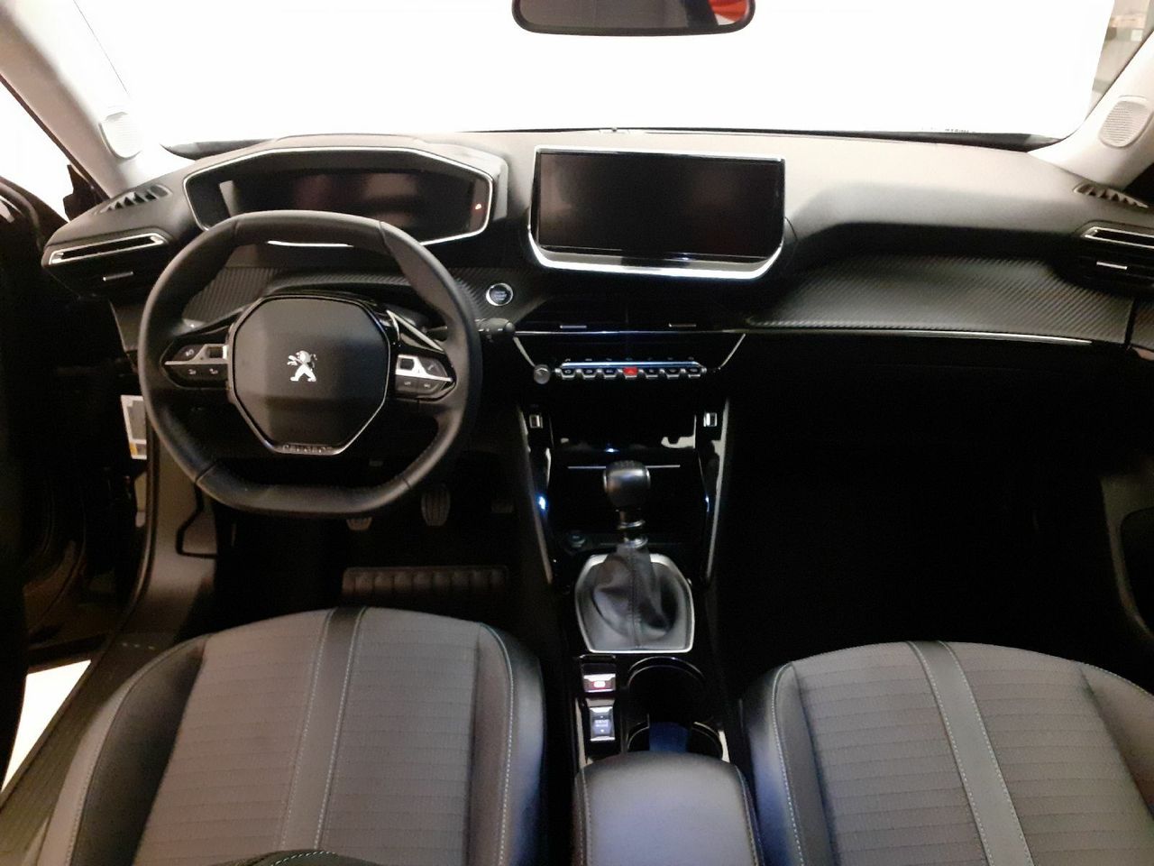 peugeot 2008 2021 / foto grande (3)