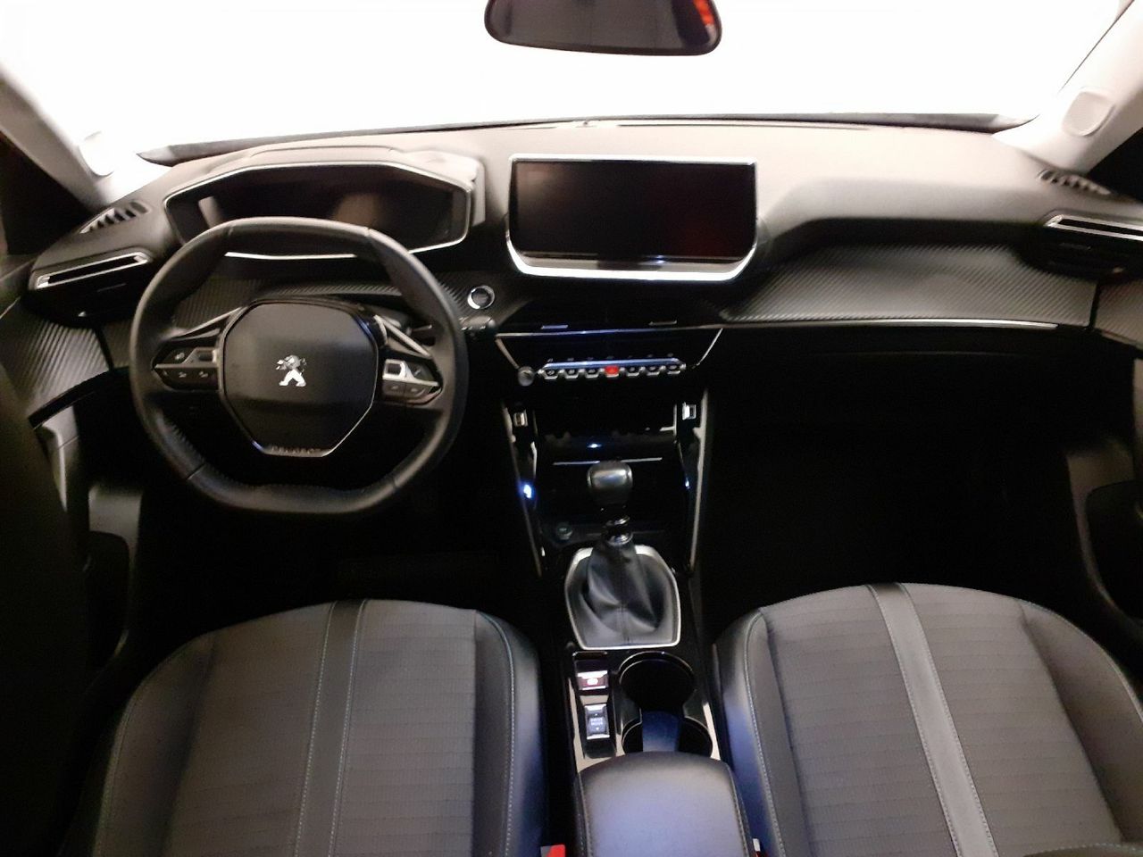 peugeot 2008 2021 / foto grande (3)