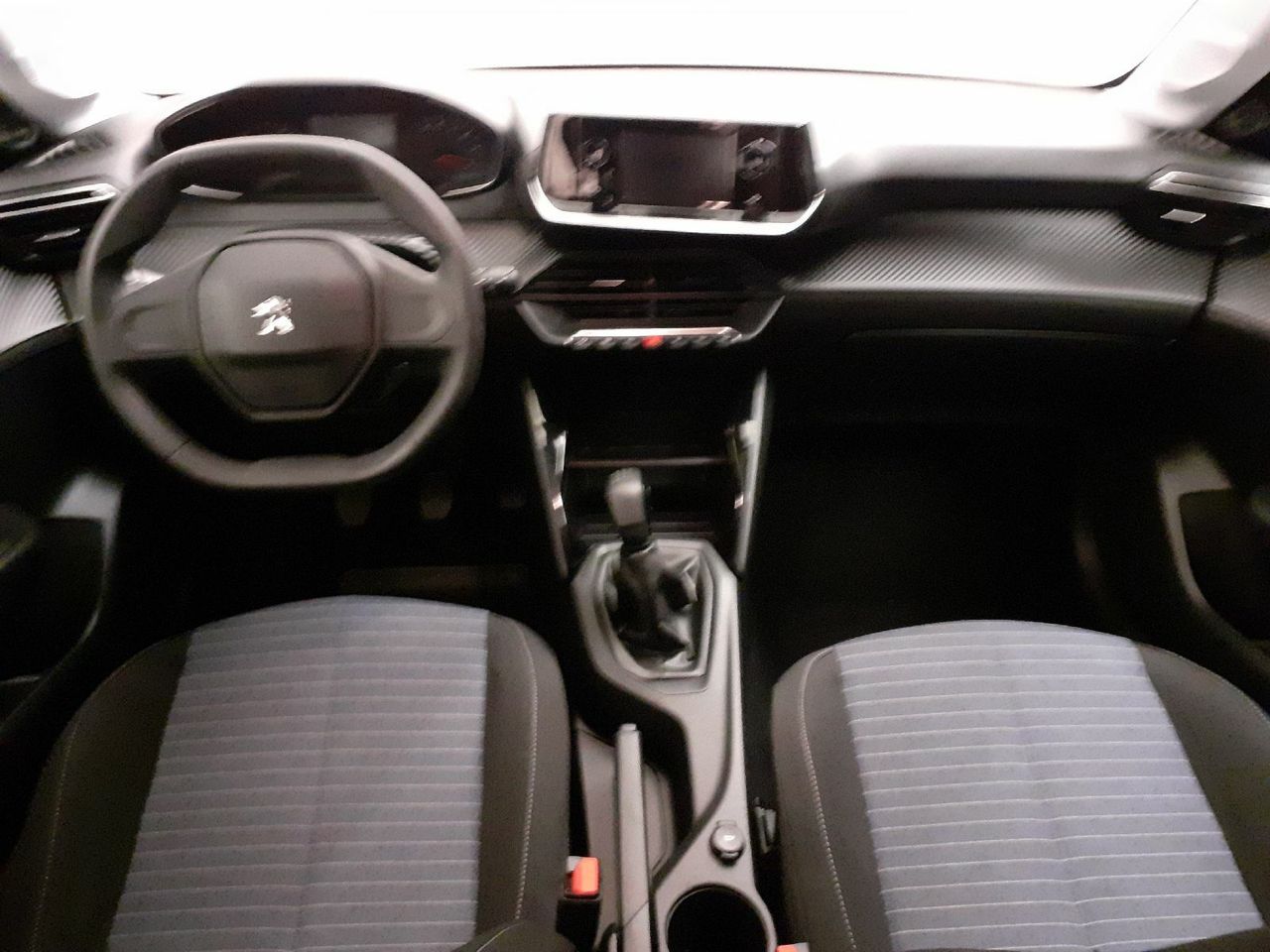 peugeot 208 2020 / foto grande (3)
