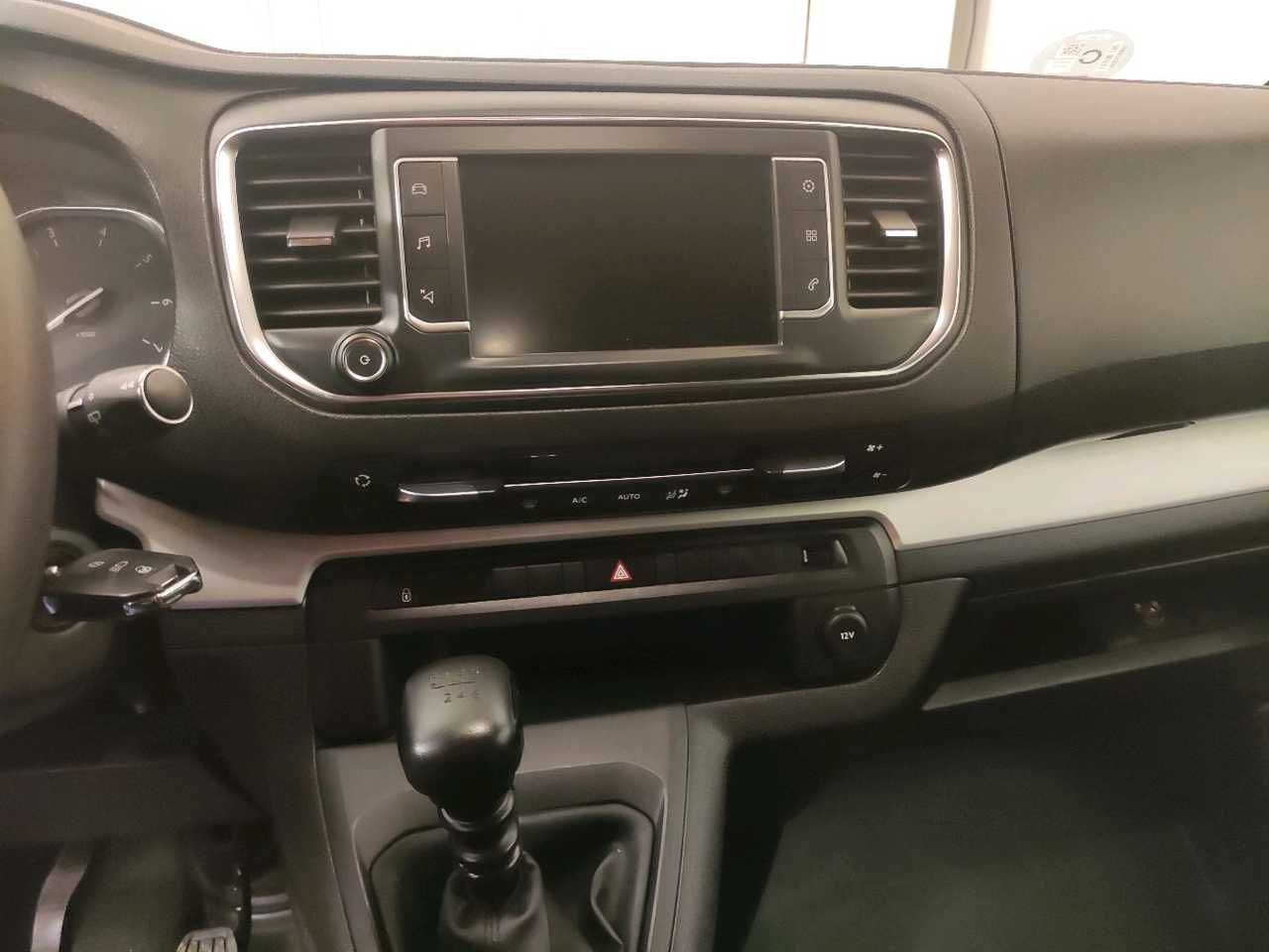 peugeot traveller 2019 / foto grande (2)