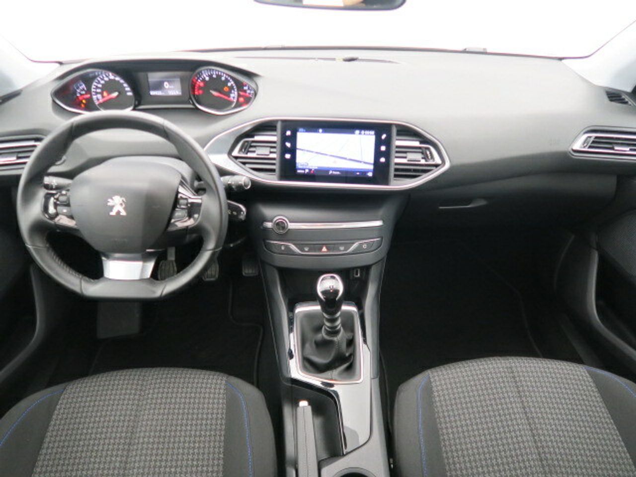 peugeot 308 2021 / foto grande (3)