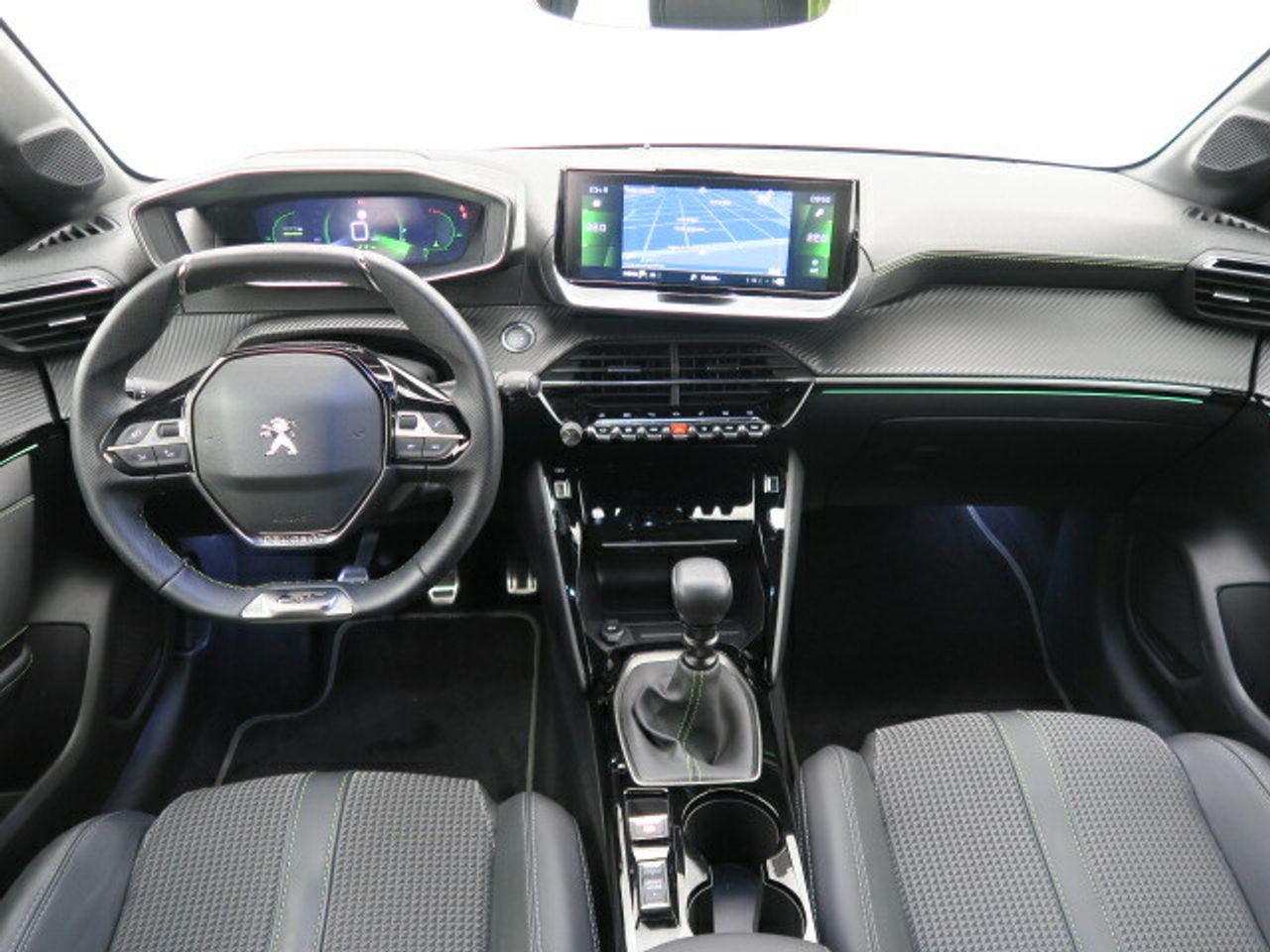 peugeot 208 2021 / foto grande (3)