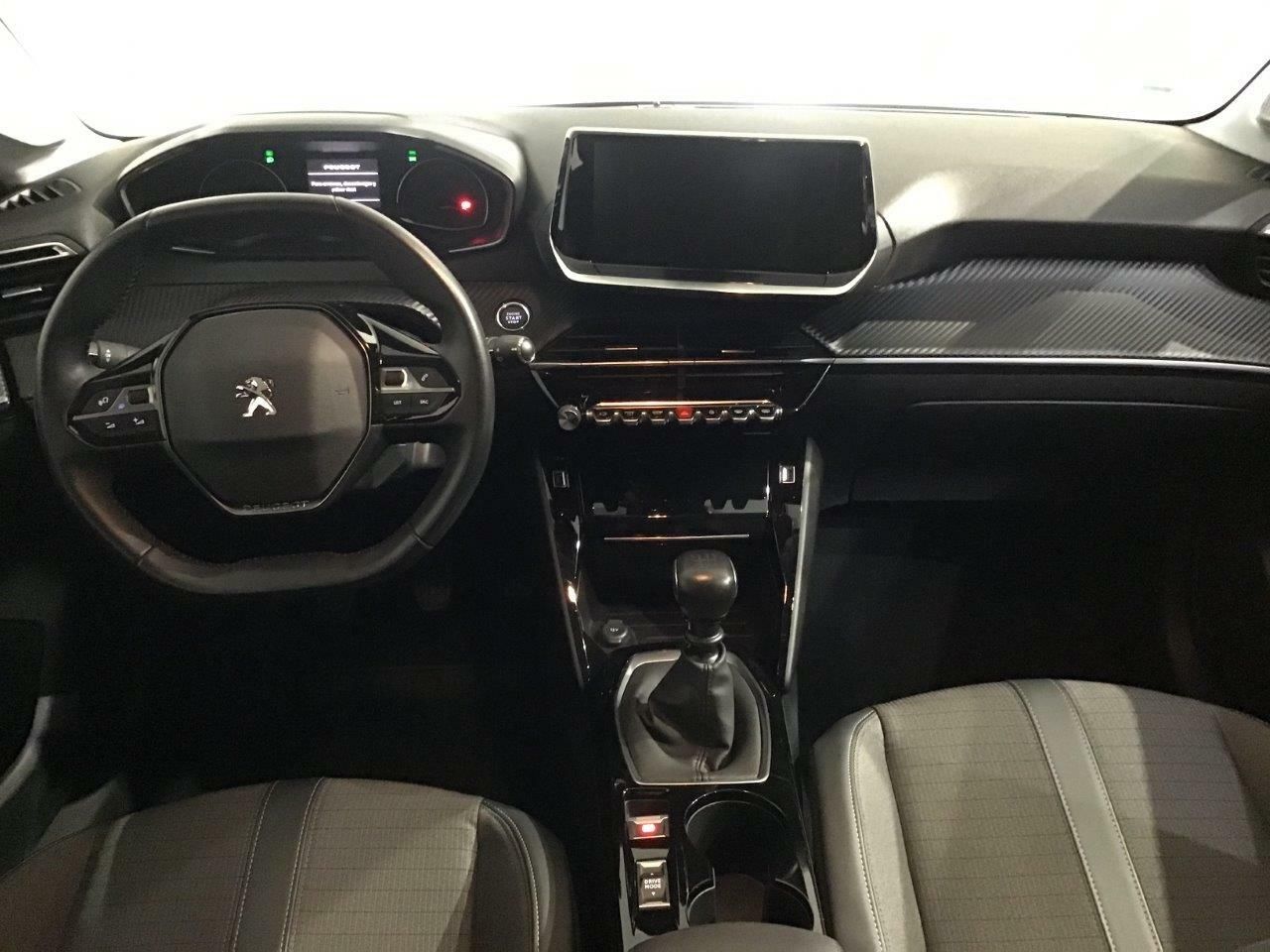 peugeot 208 2021 / foto grande (3)