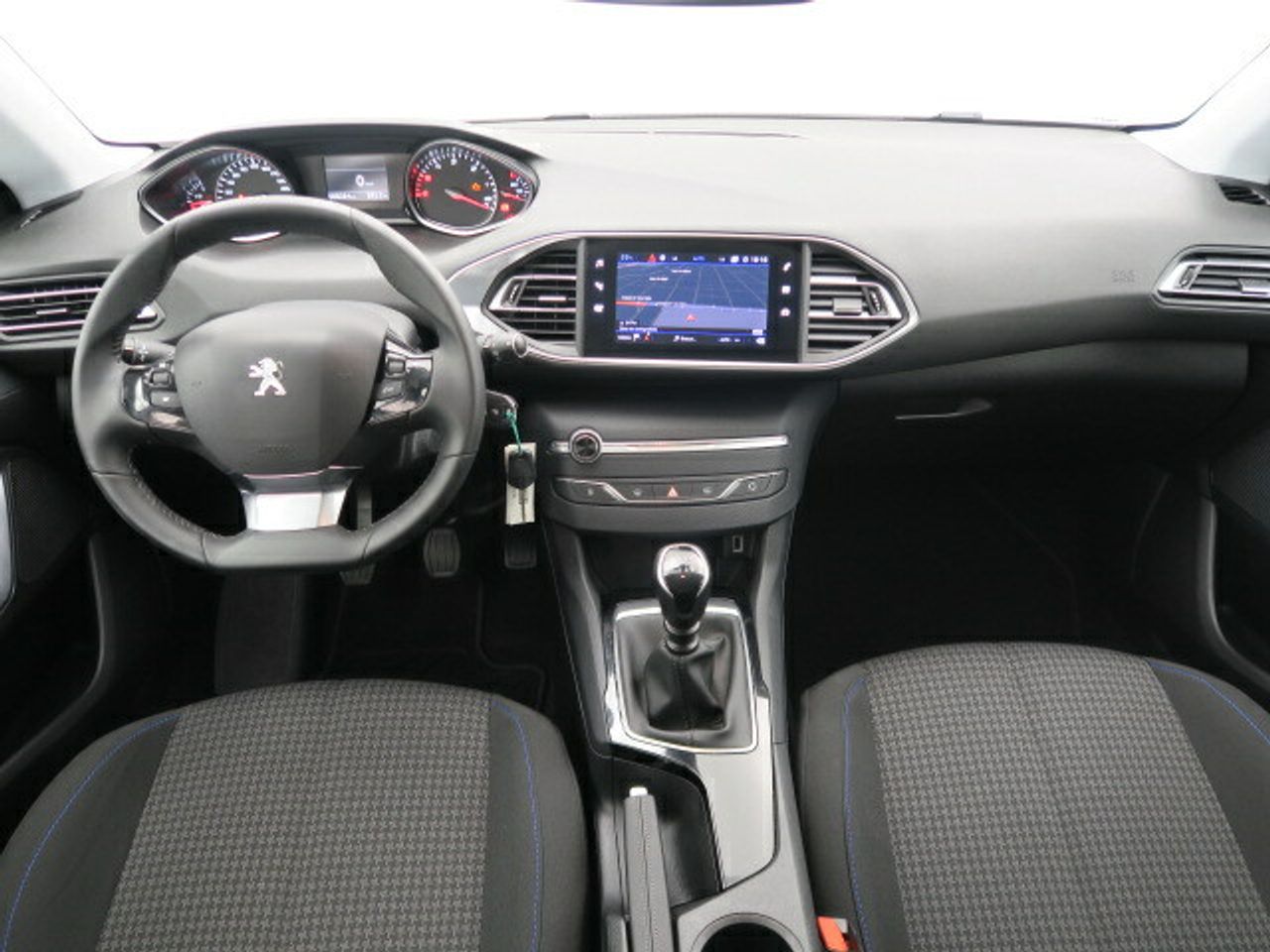 peugeot 308 2021 / foto grande (3)