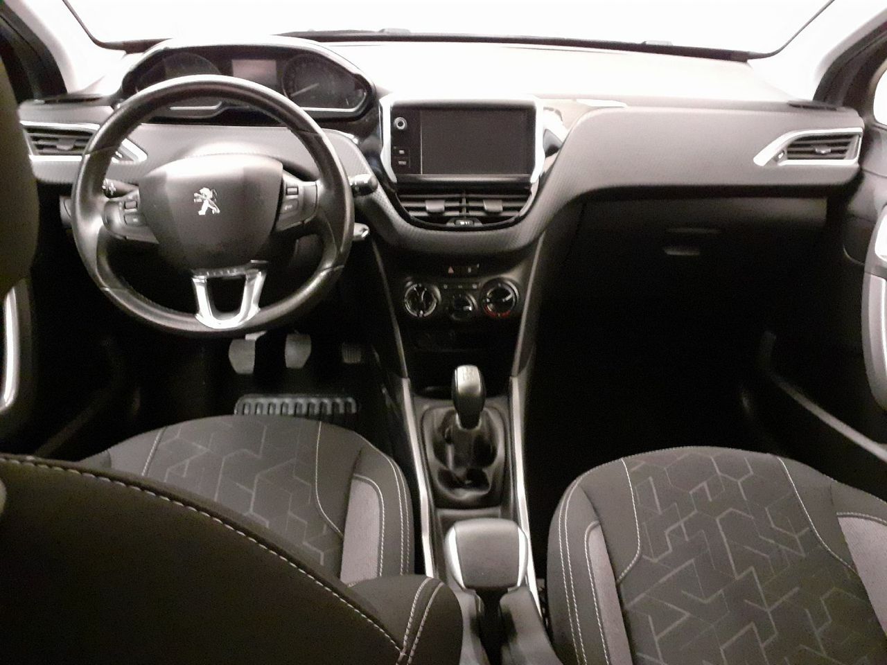 peugeot 2008 2016 / foto grande (3)