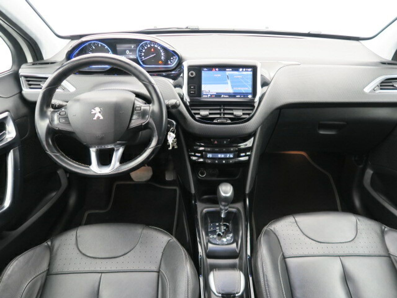 peugeot 2008 2018 / foto grande (3)