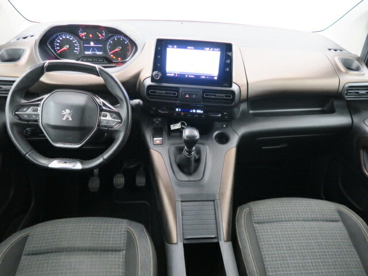 peugeot rifter 2018 / foto grande (3)