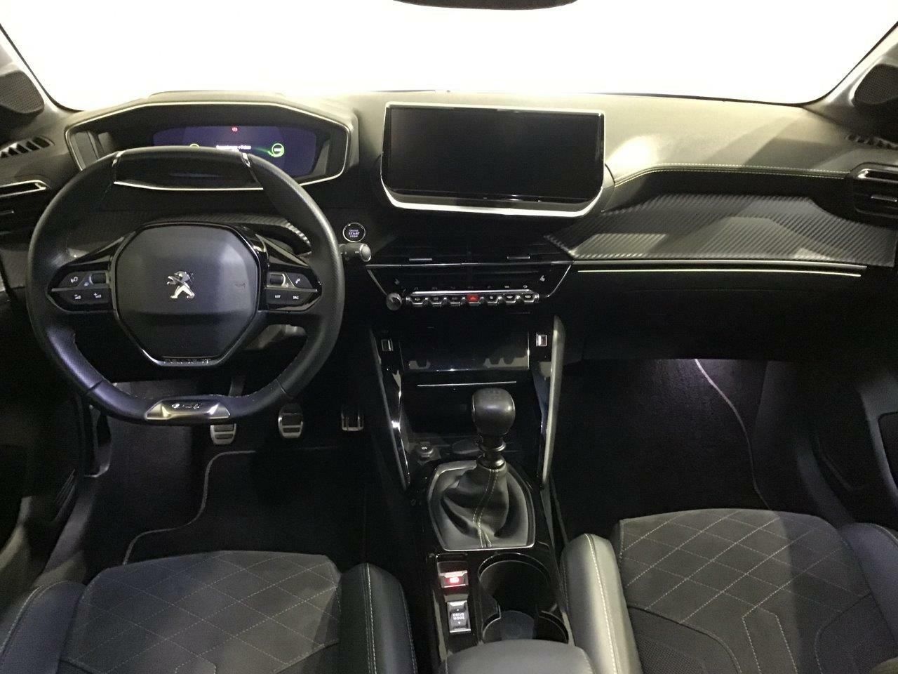 peugeot 208 2021 / foto grande (3)