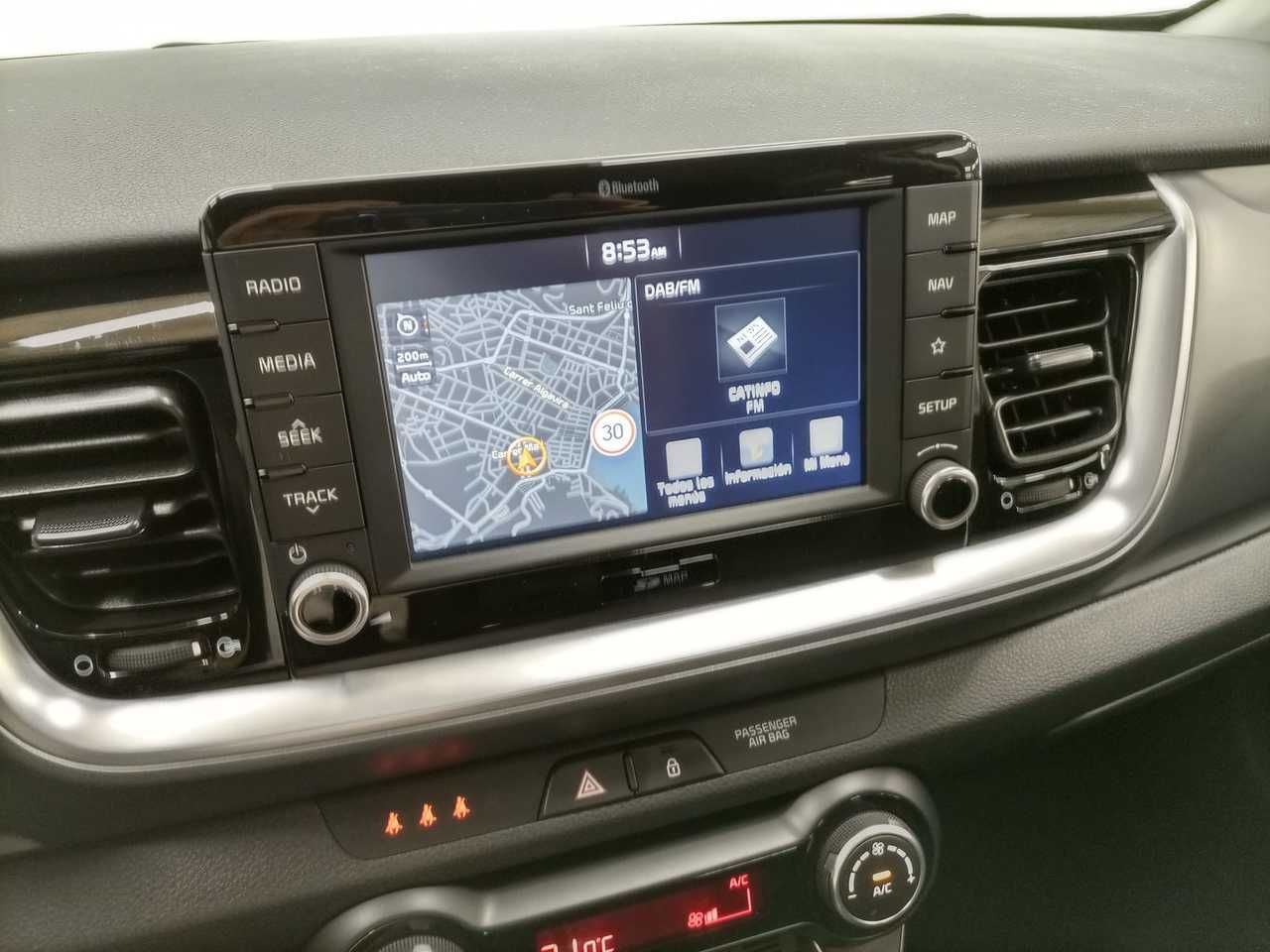 kia stonic 2020 / foto grande (2)