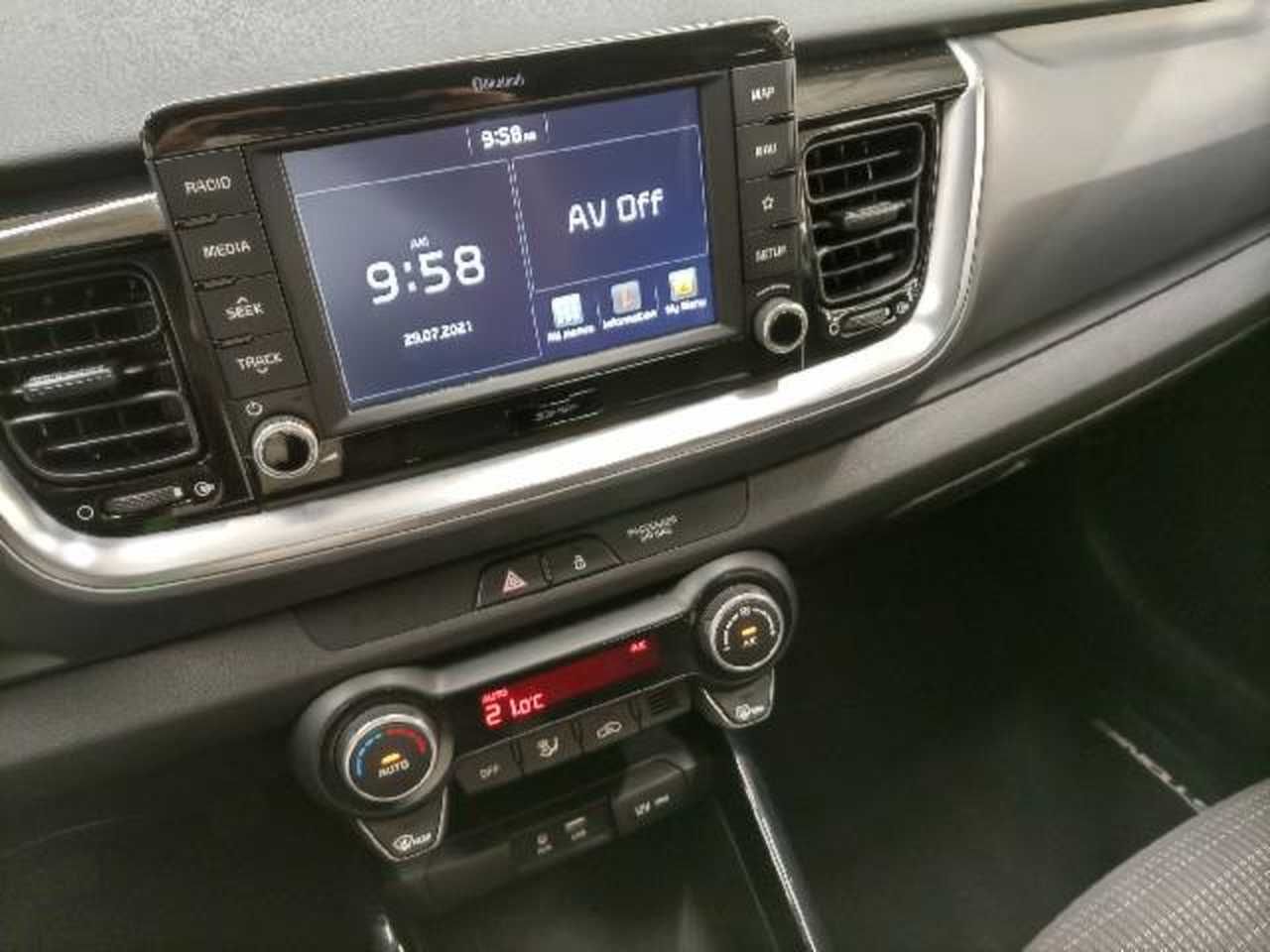 kia stonic 2020 / foto grande (2)