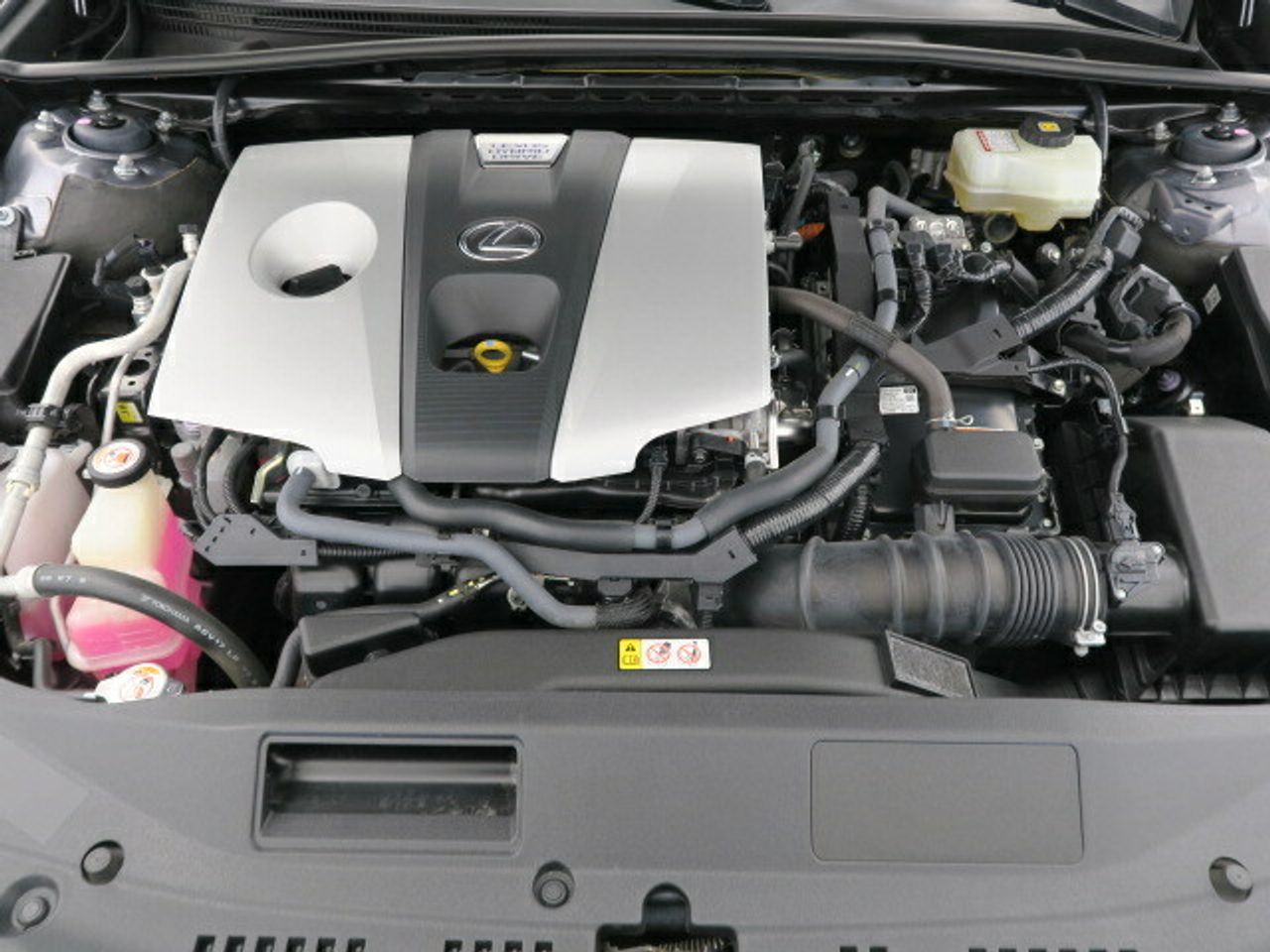 Lexus ES Sedan 2.5 300H LUXURY 218 4P - foto 24