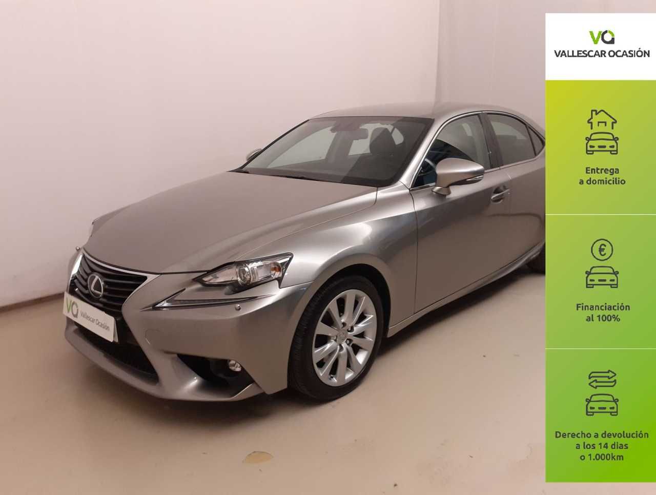 Foto lexus is 2016 /