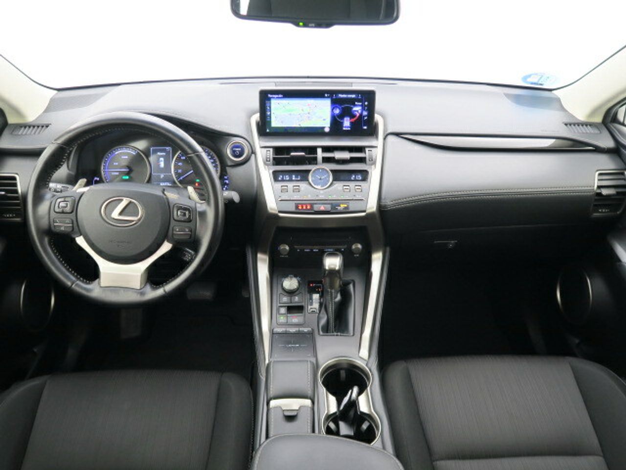 lexus nx 2018 / foto grande (3)