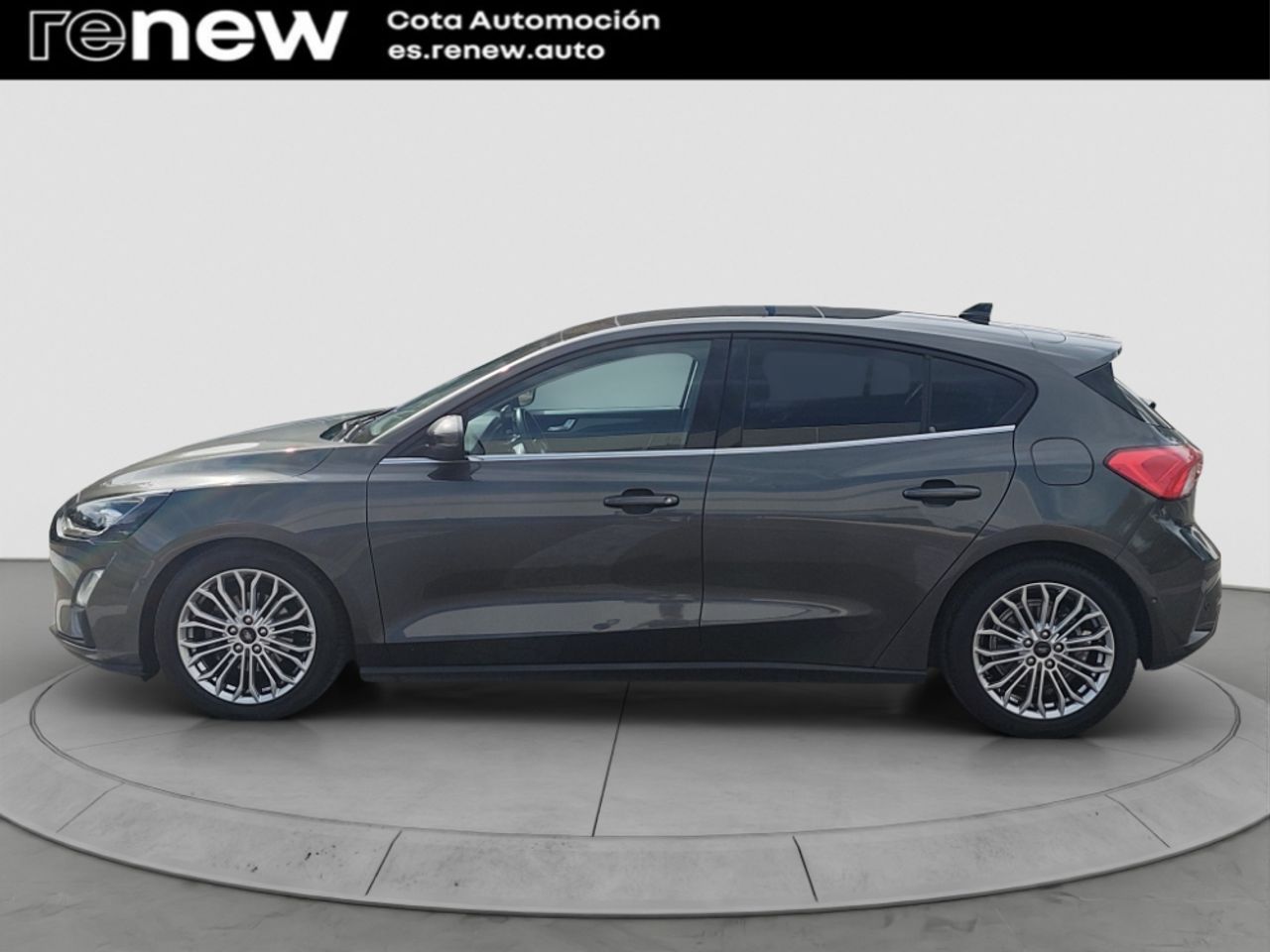 Ford Focus Titanium64269440710915124
