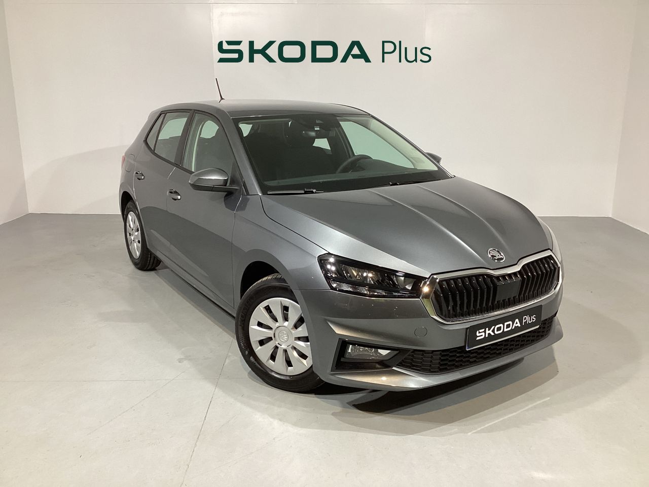 Banda de pvc 10 pulgadas  de segunda mano - skoda fabia 2025 /