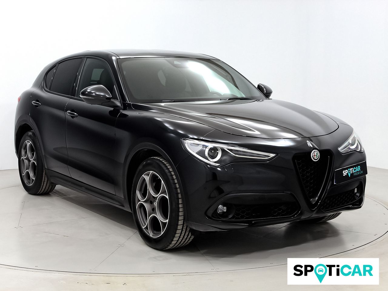 Foto alfa romeo stelvio 2022 /