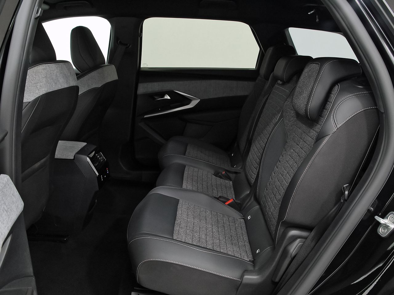 Peugeot 5008 1.2 107KW Allure eDCS6 - foto 9