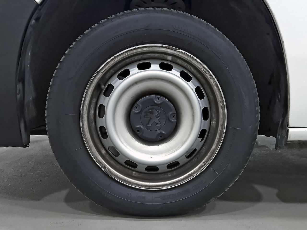 bg