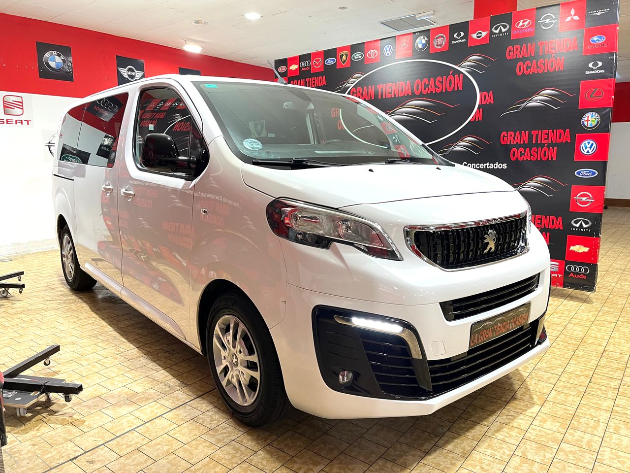 peugeot traveller 2019 / foto grande (3)