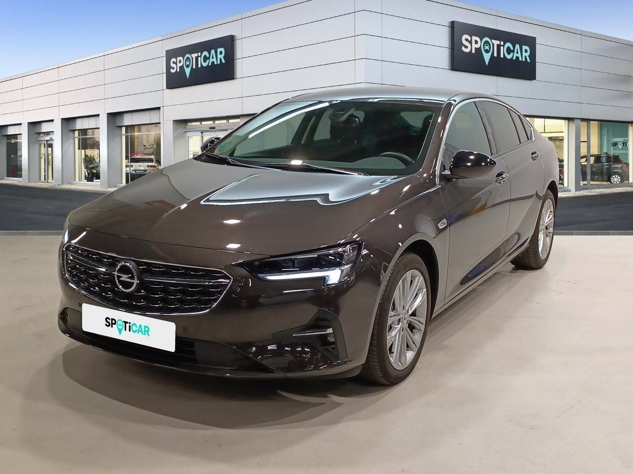 Opel Insignia ocasión segunda mano 2021 Diésel por 29.500€ en Madrid