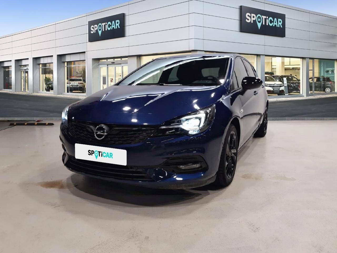 Opel Astra ocasión segunda mano 2021 Gasolina por 20.900€ en Madrid