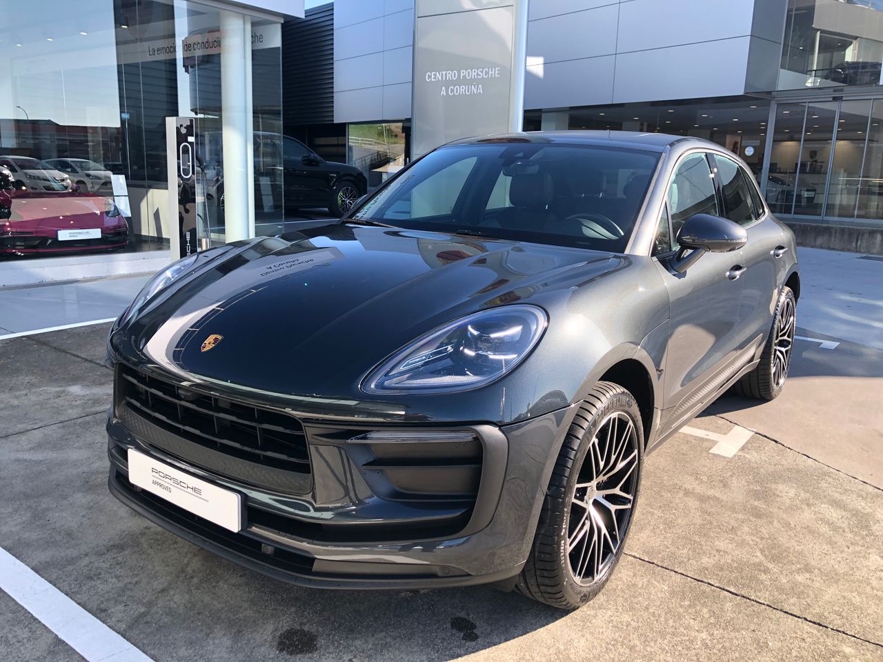 porsche macan 2024 /