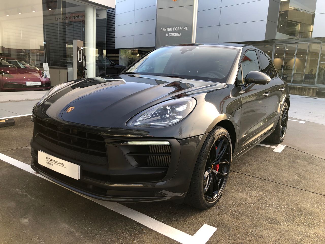 porsche macan 2024 /