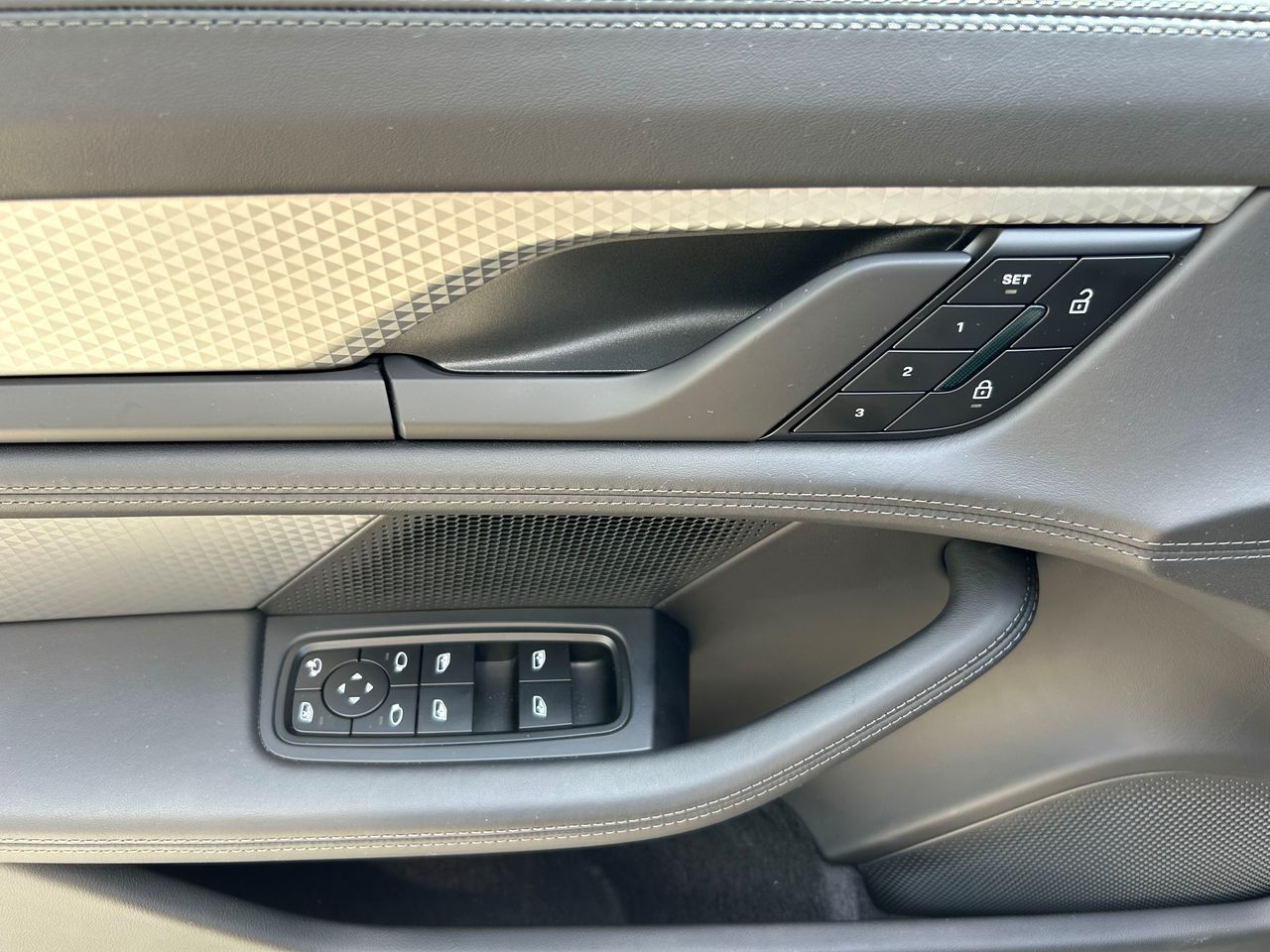 Porsche Taycan 4 CROSS TURISMO - foto 30