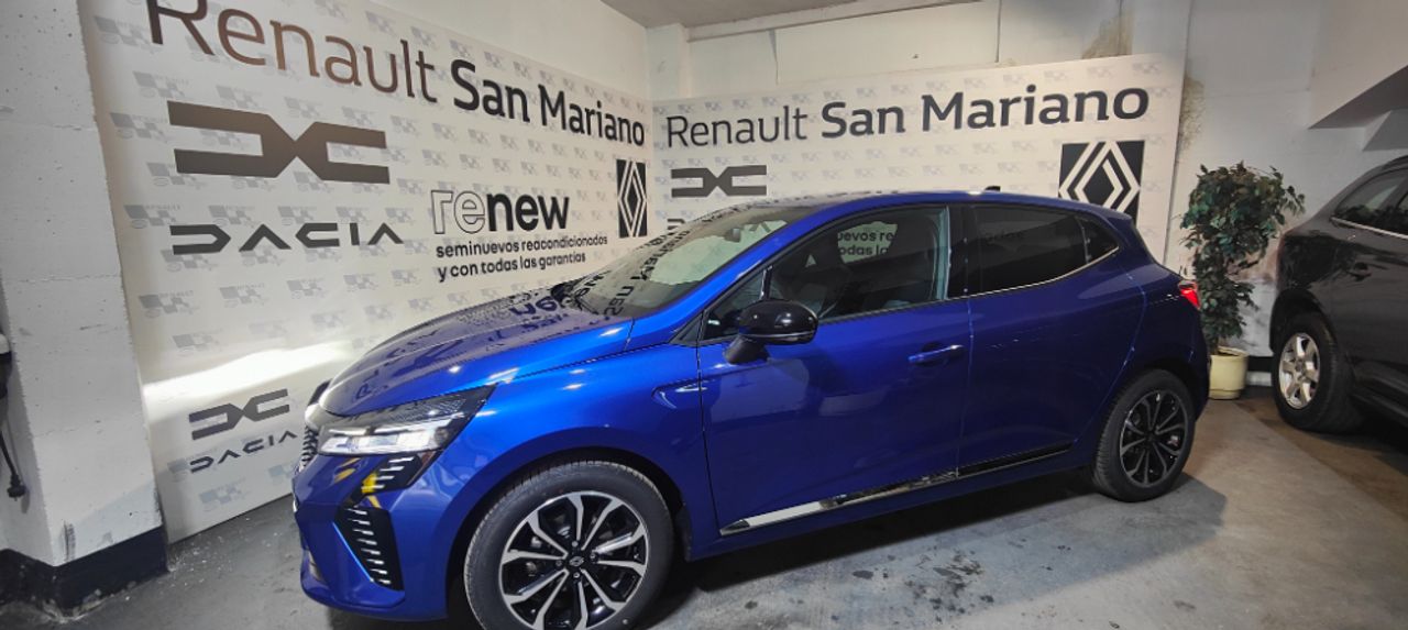 renault clio 2024 /