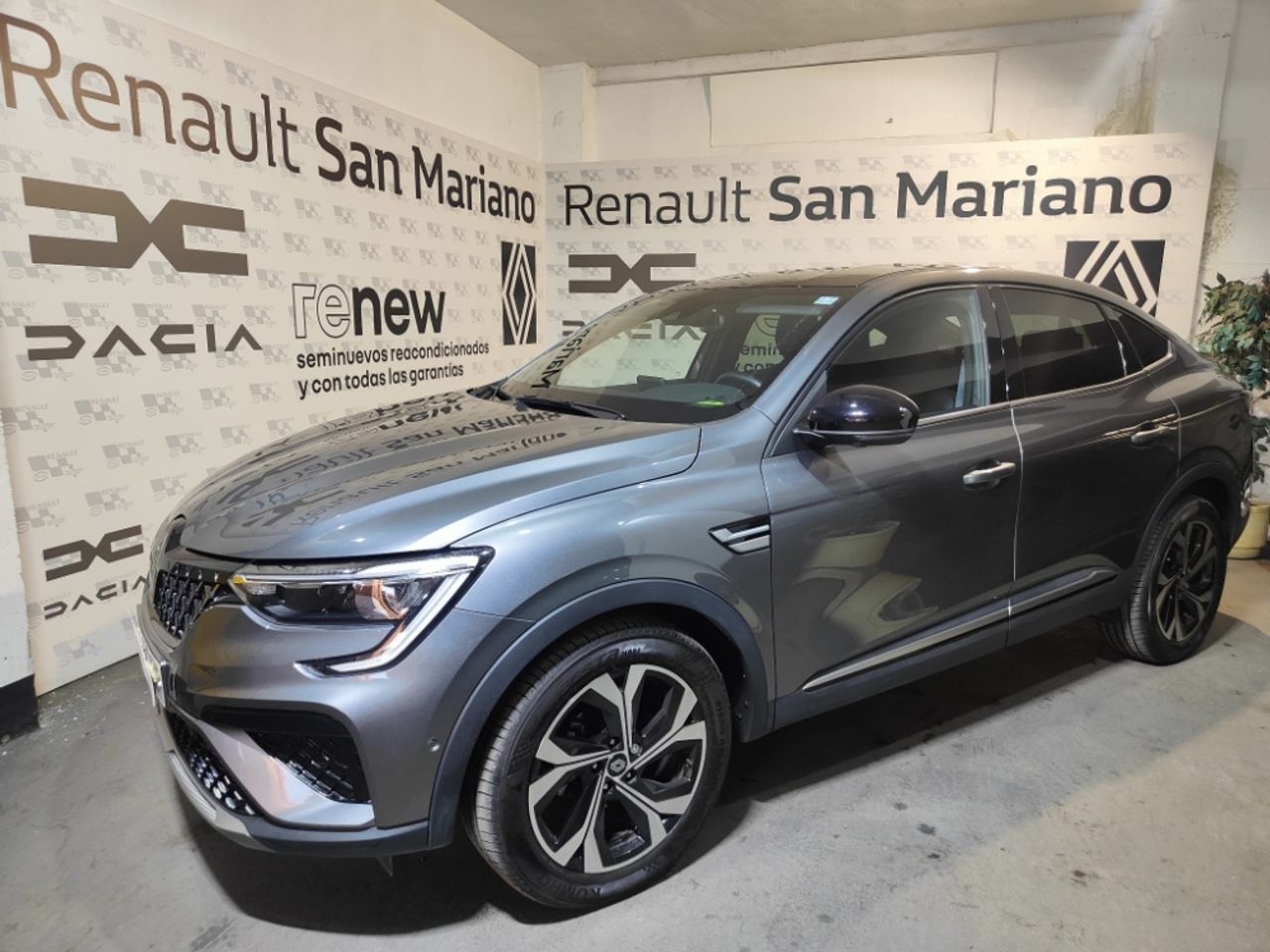 renault arkana 2024 /